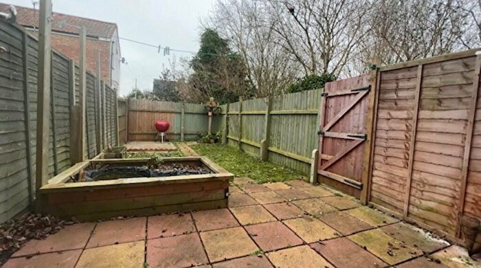 2 Bedroom End Of Terrace House To Rent In Haighs Close, Chatteris, Cambs., PE16
