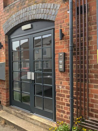 1 Bedroom Flat To Rent In Queen Street, Desborough, Kettering, NN14