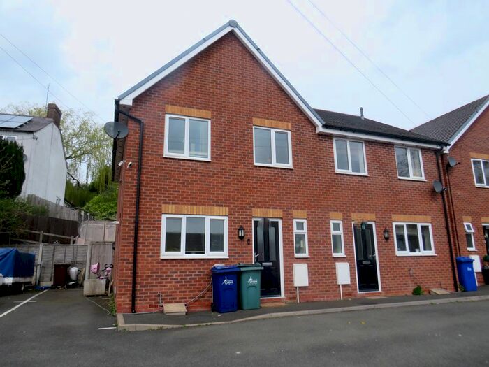 3 Bedroom Detached House To Rent In Littleworth Road, Hednesford, Cannock, WS12