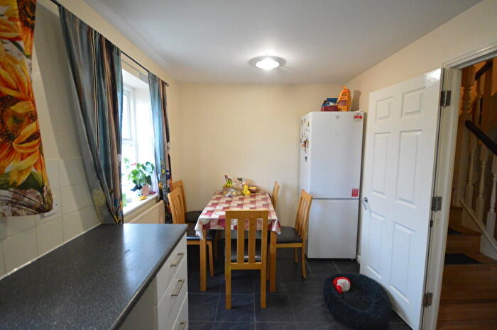 4 Bedroom Town House To Rent In Chamberlayne Avenue, Wembley, HA9