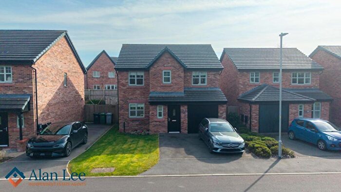 4 Bedroom Detached House For Sale In Atkinson Drive, Macclesfield, SK10