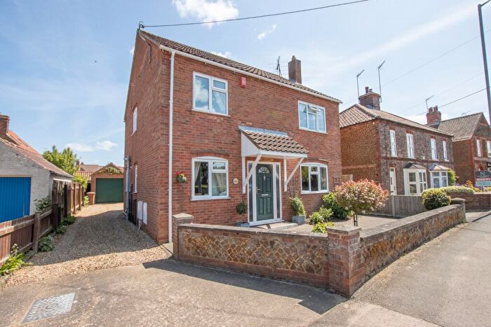 3 Bedroom Detached House For Sale In Lynn Road, Dersingham, PE31
