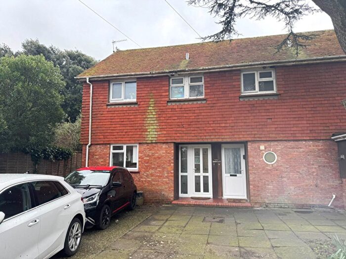 1 Bedroom Flat To Rent In Manor Flats, Felpham, PO22
