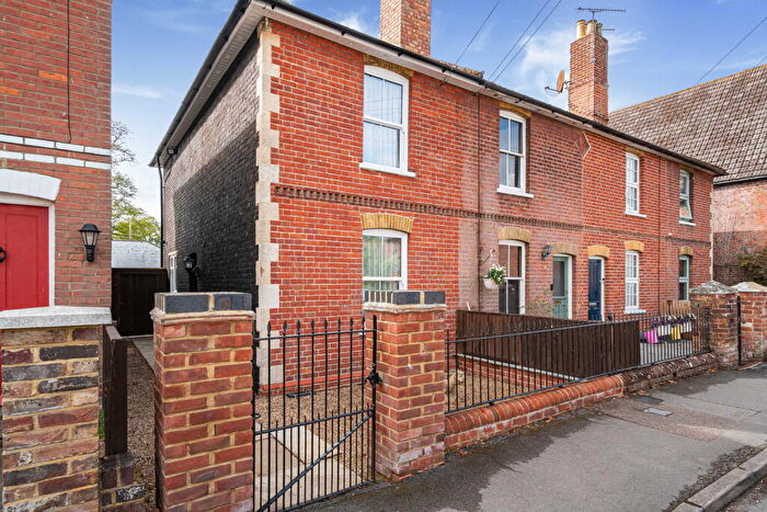 2 Bedroom End Of Terrace House For Sale In Station Road, Shalford, GU4