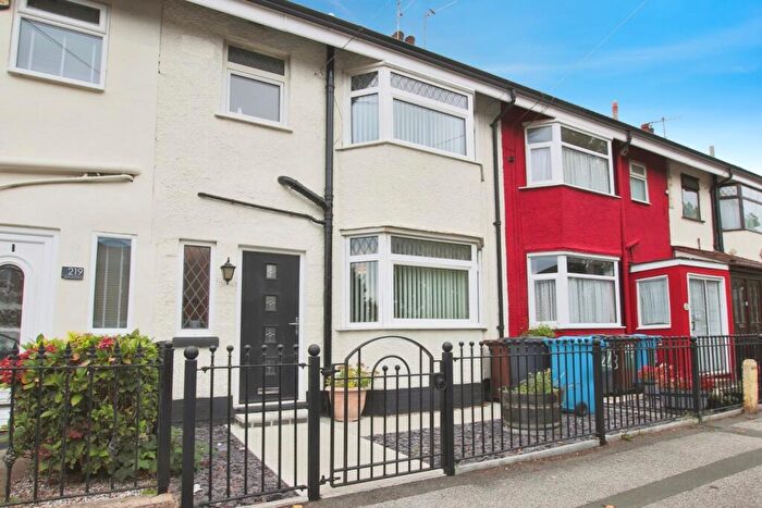 3 Bedroom Terraced House For Sale In Rosmead Street, Hull, HU9