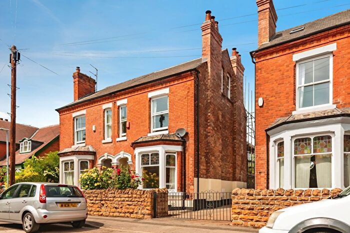 5 Bedroom Semi-Detached House For Sale In North Road, West Bridgford, Nottingham, Nottinghamshire, NG2