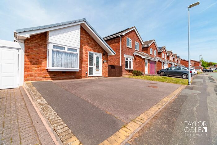 2 Bedroom Detached Bungalow For Sale In Sycamore, Wilnecote, Tamworth, B77
