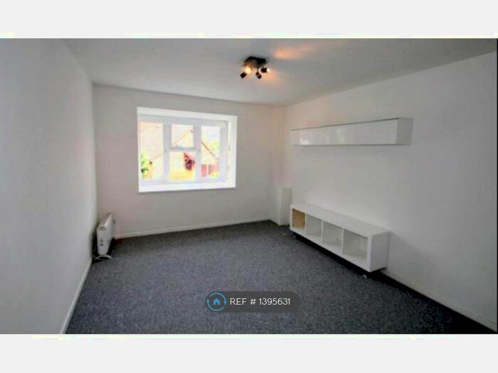 1 Bedroom Flat To Rent In Parish Gate Drive, Sidcup, DA15