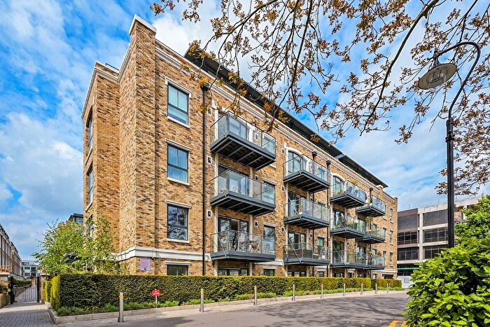 1 Bedroom Flat To Rent In Palladian Gardens, Chiswick, W4