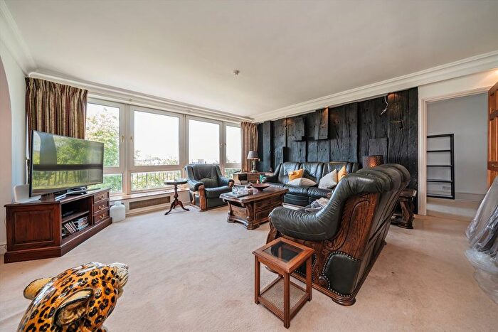 3 Bedroom Flat To Rent In Maida Vale, Maida Vale, W9