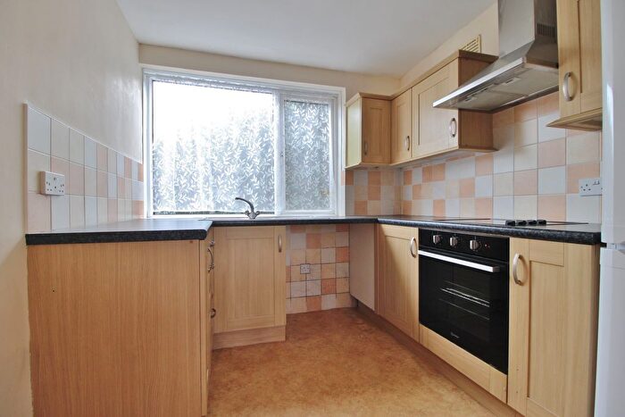 2 Bedroom Flat For Sale In Devonshire Avenue, Southsea, PO4