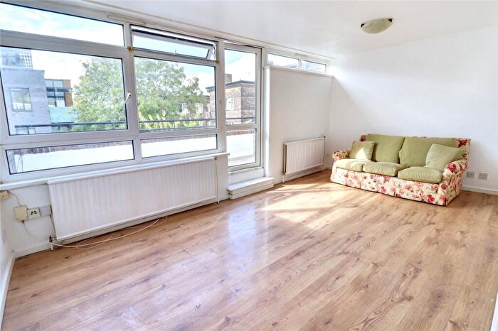 2 Bedroom Duplex To Rent In Kingsland, Broxwood Way, Primrose Hill, London, NW8