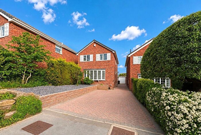 4 Bedroom Detached House For Sale In Blackwood Gardens, Cookridge, Leeds, LS16