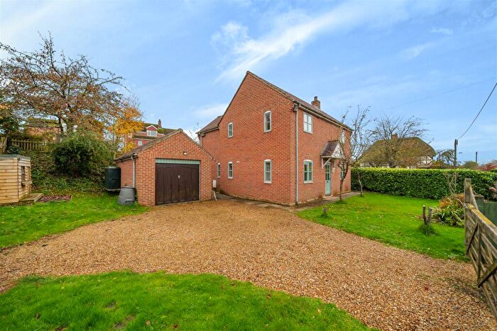 4 Bedroom Detached House For Sale In High Street, Worton, SN10