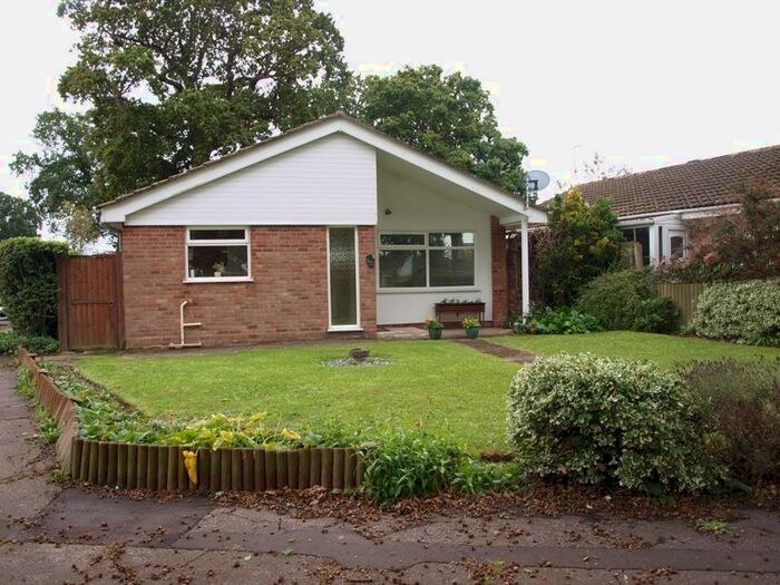 3 Bedroom Detached Bungalow To Rent In Rubens Walk, Gunton, Lowestoft, NR32