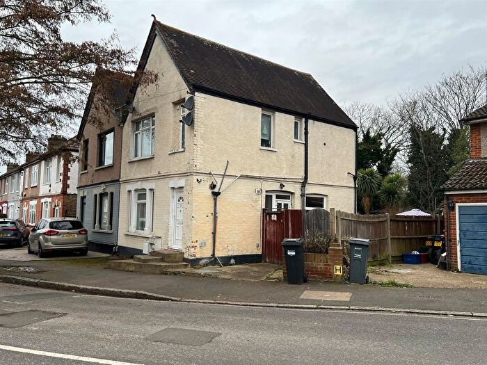 1 Bedroom Maisonette For Sale In Maswell Park Road, Hounslow, TW3