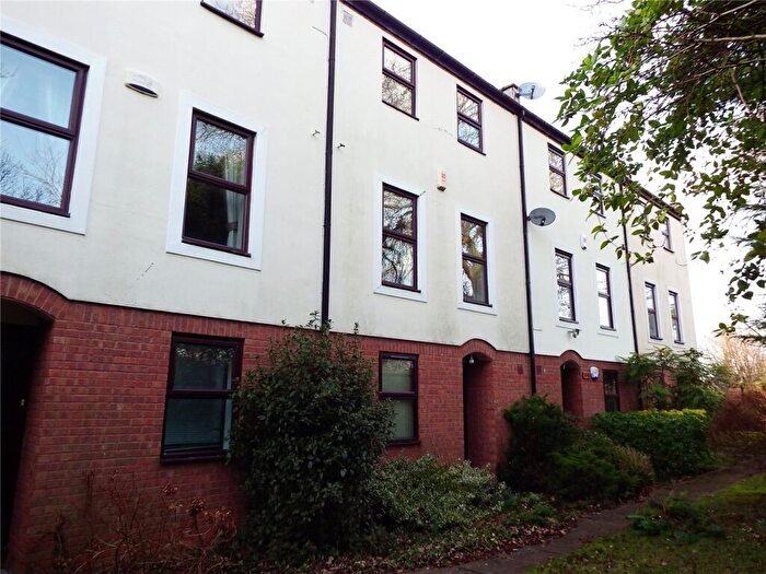 House To Rent In Cleevelands Drive, Cheltenham, GL50