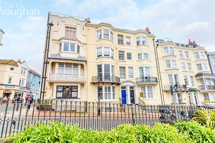 1 Bedroom Flat To Rent In New Steine, Brighton, BN2