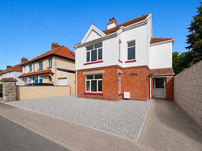 4 Bedroom Detached House For Sale In Clinton Road, Barnstaple, EX32
