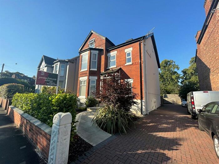 3 Bedroom Flat To Rent In Corkland Road, Manchester, M21