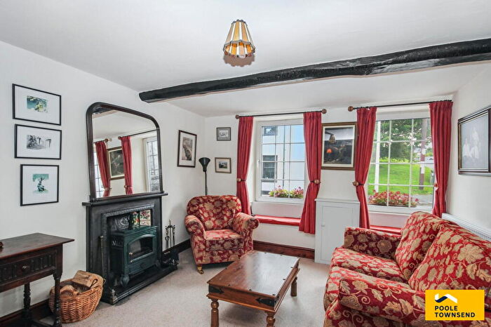 2 Bedroom End Of Terrace House For Sale In Main Street, Burton-in-Kendal, LA6