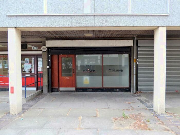 Apartment To Rent In The Hive Shopping Centre, Gravesend, Kent, DA11