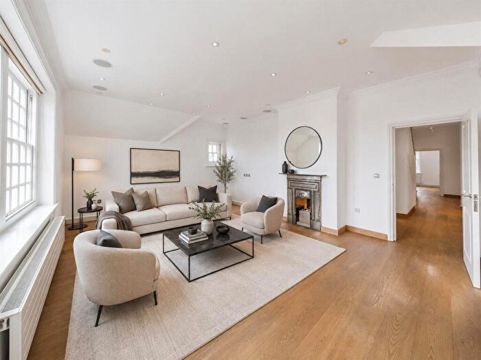 4 Bedroom Penthouse To Rent In Bracknell Gardens, Hampstead, NW3