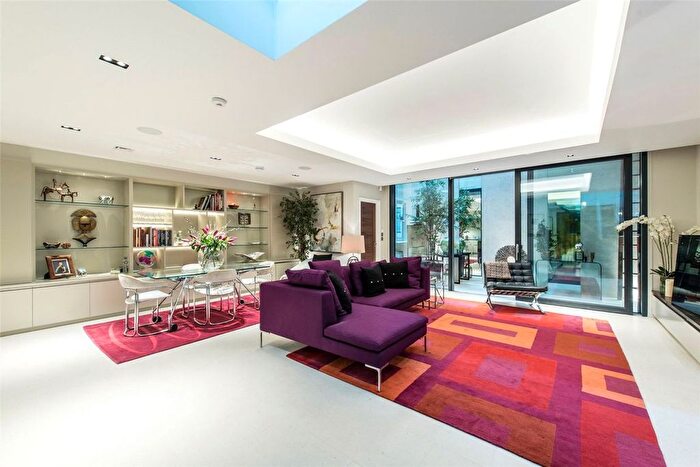 2 Bedroom Maisonette To Rent In Elvaston Mews, London, SW7