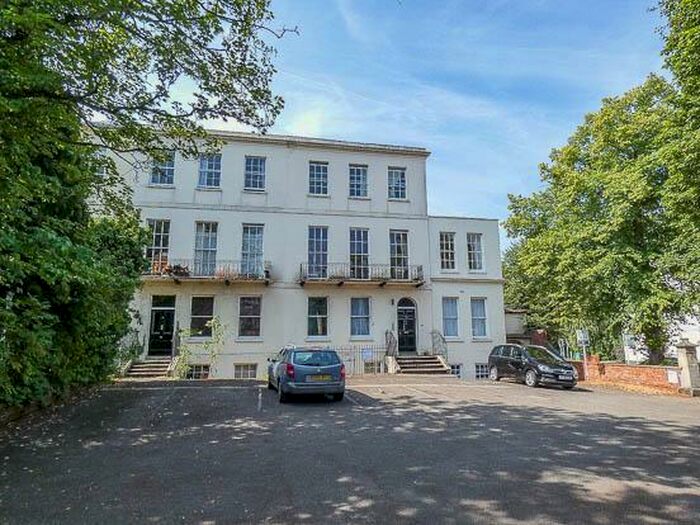 1 Bedroom Apartment To Rent In London Road, Cheltenham, GL52