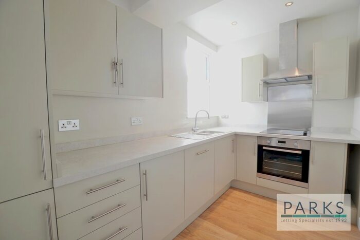 3 Bedroom Flat To Rent In Islingword Road, Brighton, East Sussex, BN2