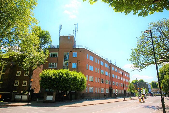 2 Bedroom Apartment To Rent In Highbury Grove, N5