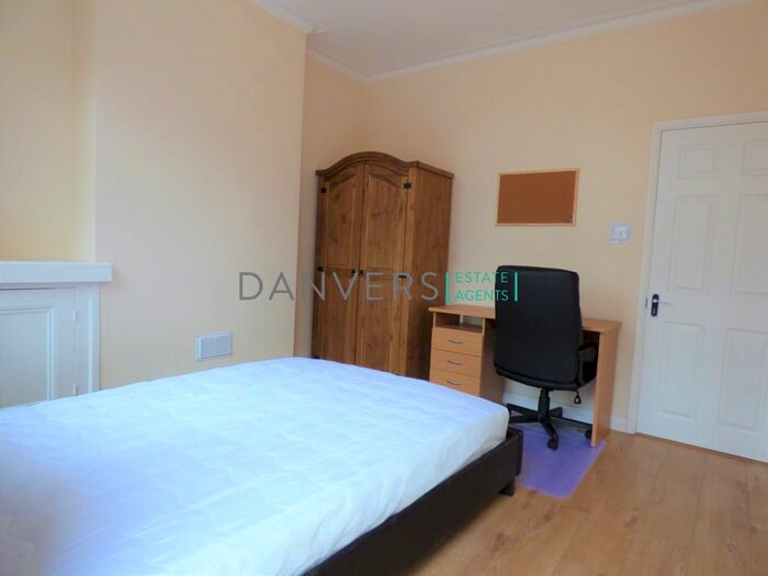 3 Bedroom Terraced House To Rent In Bruce Street, Leicester, LE3