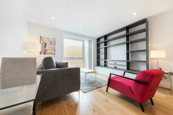 Apartment To Rent In Aldenham House, Grove Park, London, NW9