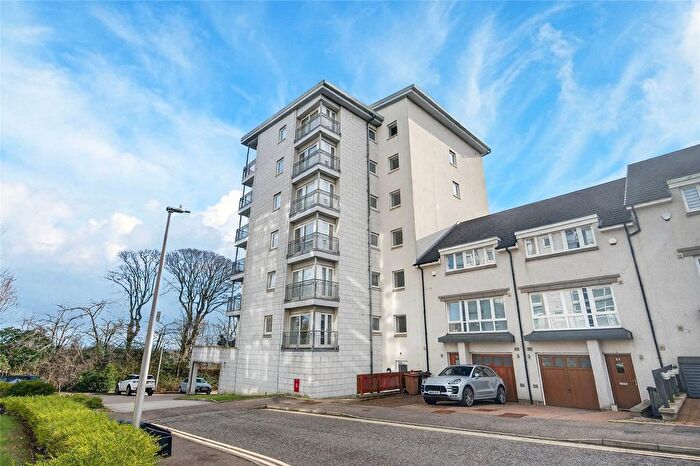 2 Bedroom Flat For Sale In Rubislaw Drive, Aberdeen, AB15