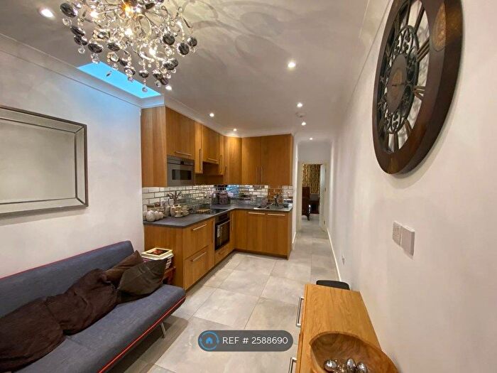 1 Bedroom Flat To Rent In Ashbourne Road, London, W5