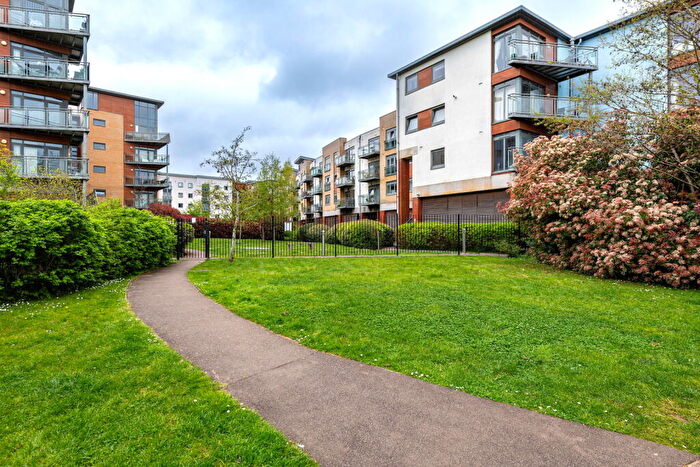 1 Bedroom Flat For Sale In Wallis Place, Hart Street, Maidstone, ME16