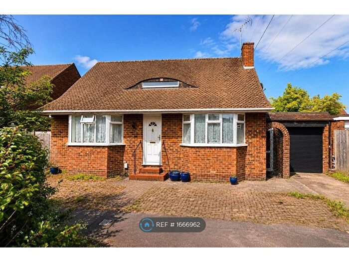 2 Bedroom Bungalow To Rent In Leybourne Close, West Byfleet, KT14