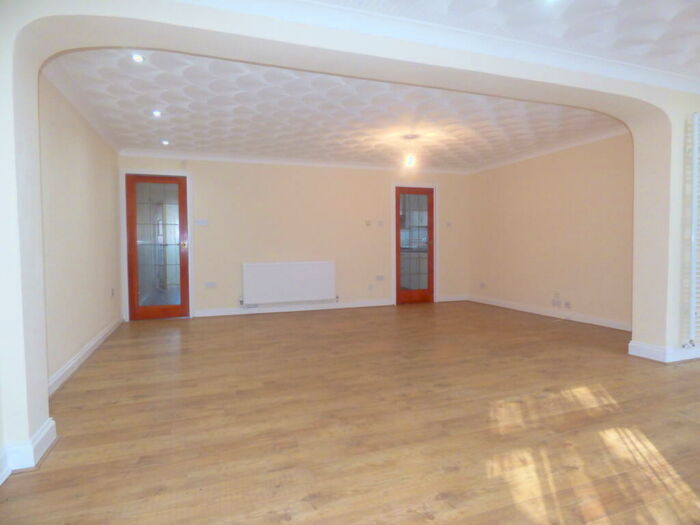 3 Bedroom House To Rent In Turnmill Avenue, Springfield, MK6