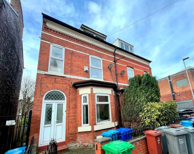 5 Bedroom House To Rent In Brundretts Road, Chorlton, ., M21