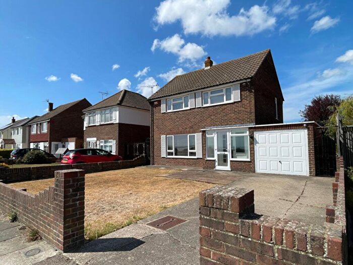 3 Bedroom Property For Sale In Sandwich Road, Cliffsend, CT12
