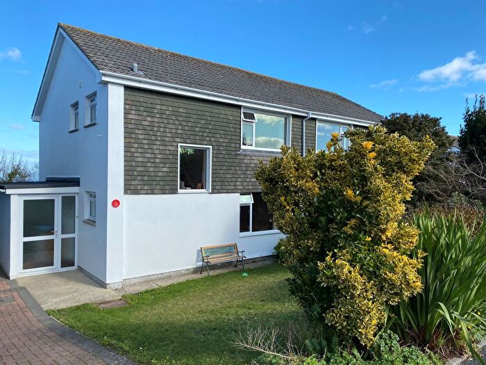 3 Bedroom Property To Rent In Spernen Close, St. Ives, TR26