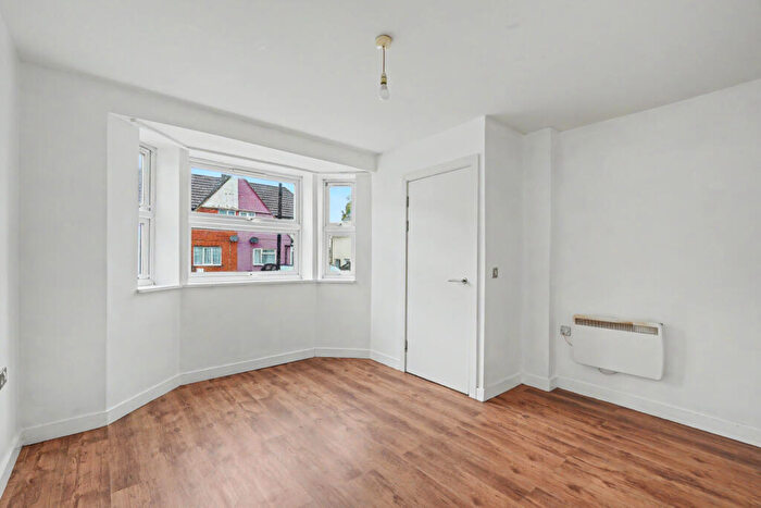 1 Bedroom Flat To Rent In Toronto Road, Gillingham, ME7