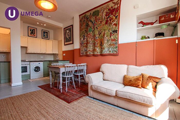 1 Bedroom Flat To Rent In Wheatfield Street, Gorgie, Edinburgh, EH11
