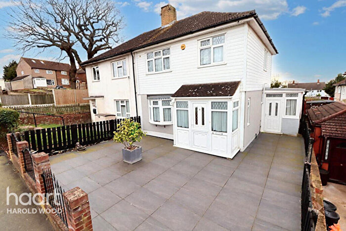 3 Bedroom Semi-Detached House For Sale In Newbury Road, Romford, RM3