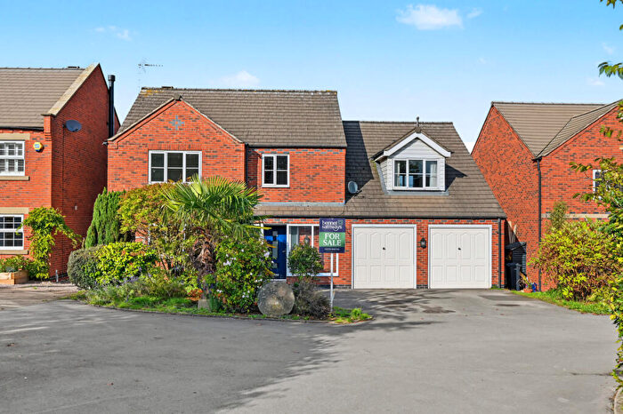 4 Bedroom Detached House For Sale In Cedar Court, Hulland Ward, DE6