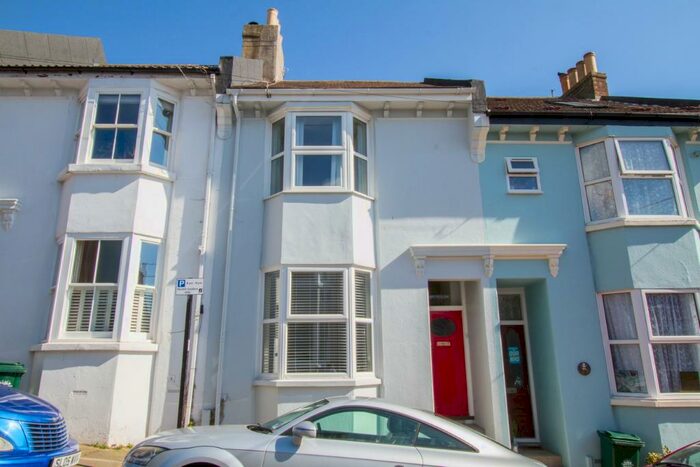2 Bedroom Terraced House To Rent In Belton Road, Brighton, BN2