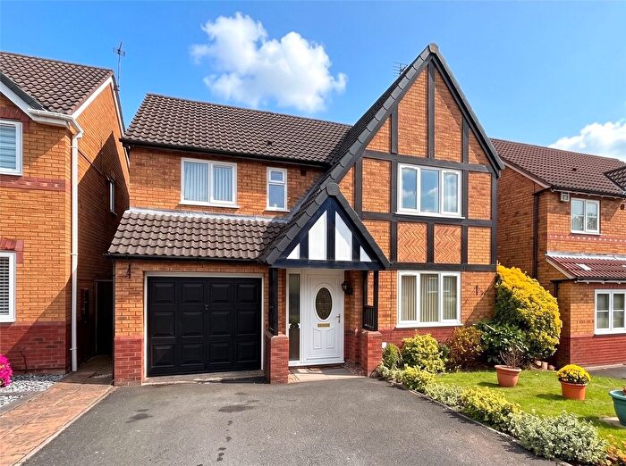 4 Bedroom Detached House For Sale In Norwich Drive, Telford, Shropshire, TF3