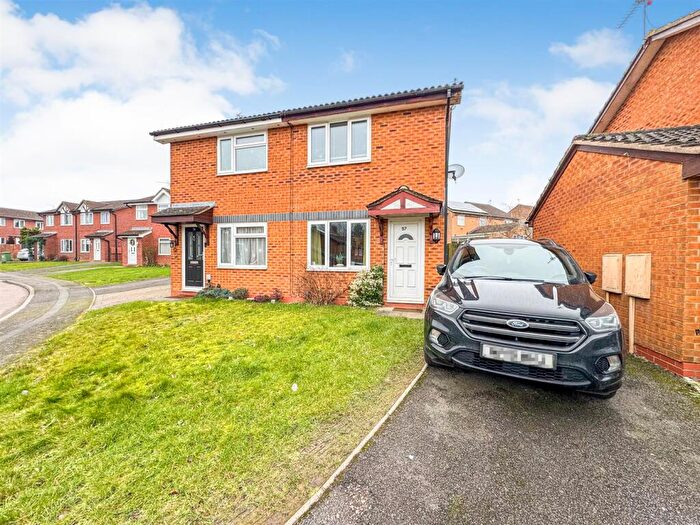 2 Bedroom Semi-Detached House For Sale In Berneshaw Close, Corby, NN18