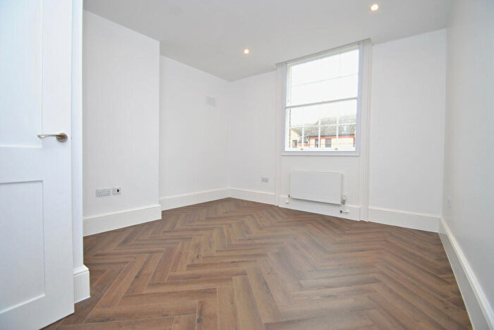 2 Bedroom Apartment To Rent In Church Street, Biggleswade, SG18