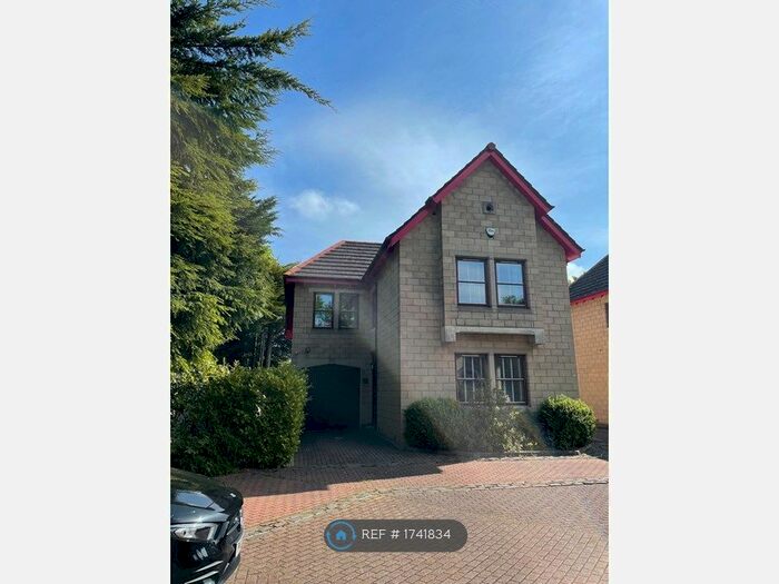 3 Bedroom Detached House To Rent In Cottage Green, Edinburgh, EH4